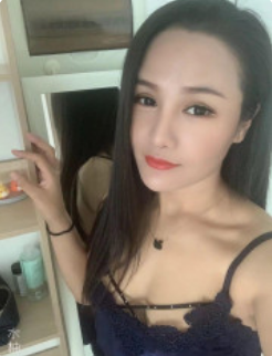 服务系美女小曼